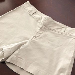 GAP khaki shorts